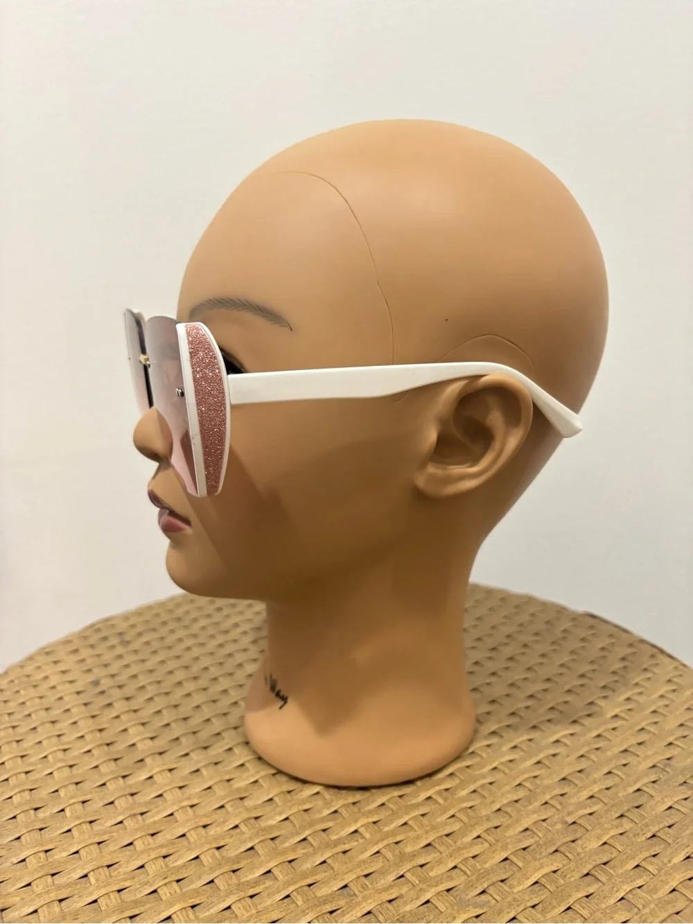 NY Sunglasses White Frame Pink Gradient Lens Women's Oversized